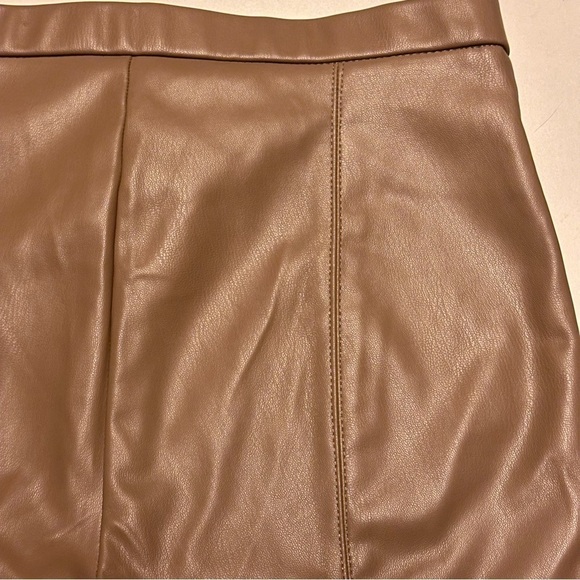 ZARA Tan Faux Leather Leggings Vegan Skinny Pants Hi-Rise Ankle Slit Women’s S - Picture 8 of 16